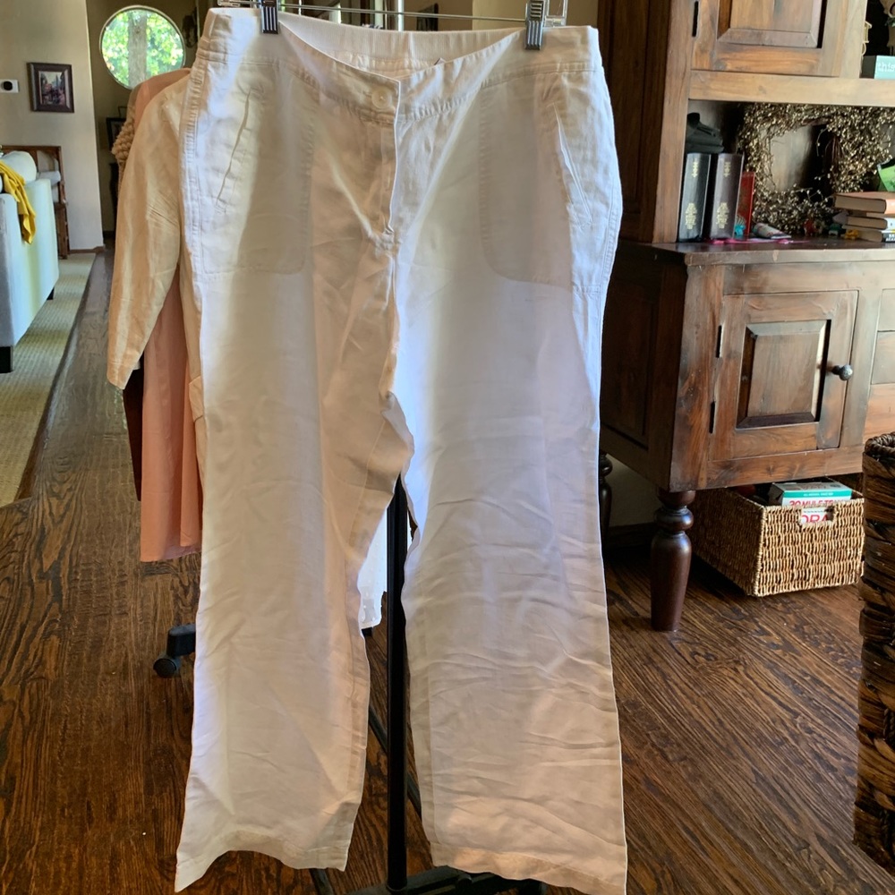 White linen Chico’s pants